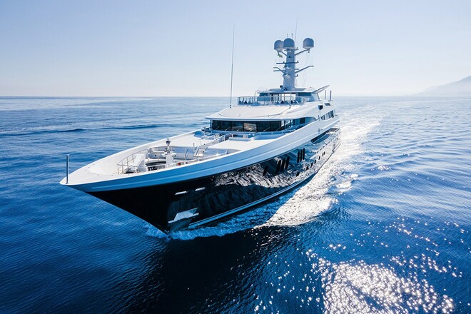 Президент Металлиста продает свою яхту за 50 миллионов евро
