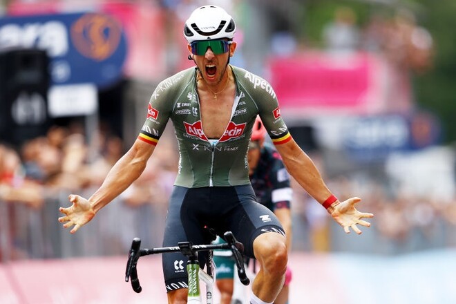 Джиро д'Італія. Де Бондт виграв 18-й етап