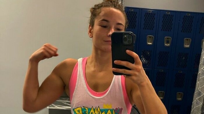 ВІДЕО. Апетитні форми. Українка з UFC танцює у купальнику