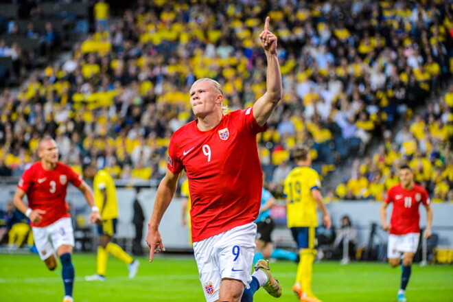 Два гола и ассист Холанда. Норвегия переиграла Швецию и укрепила лидерство