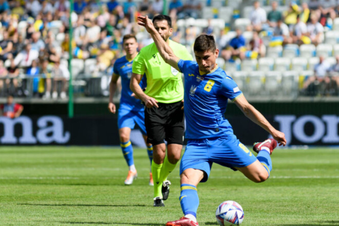 Малиновский получил травму в матче сборной Украины