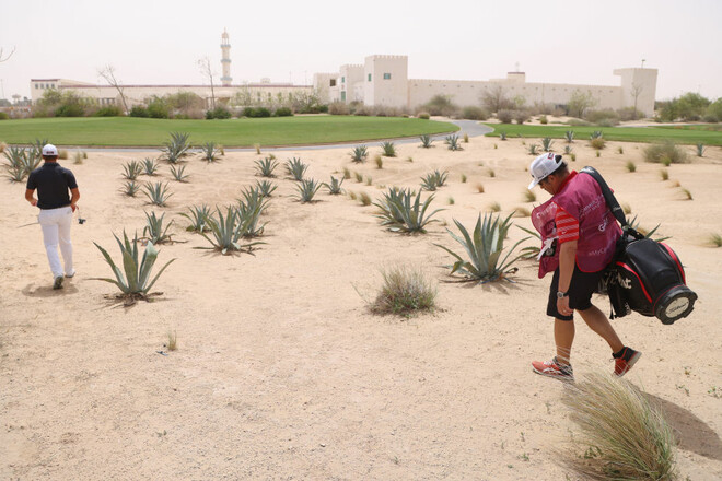 Вы будете жить в пустыне! В Катаре предлагают фанатам палатки в чистом поле