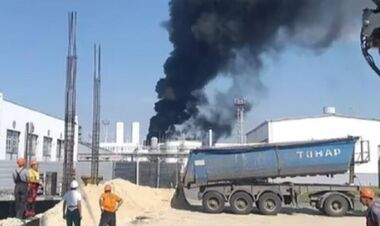 ВІДЕО. Безпілотник-камікадзе вдарив по НПЗ у Ростовській області