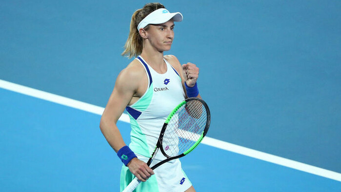 ФОТО. Леся Цуренко у бікіні засмагає на пляжі в Дубаї