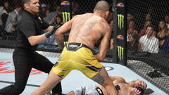 На UFC 276 размазали по рингу бойца, советовавшего Украине капитулировать