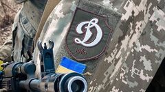 ФОТО. Динамо передало два автомобиля подразделению, в котором воюют фанаты