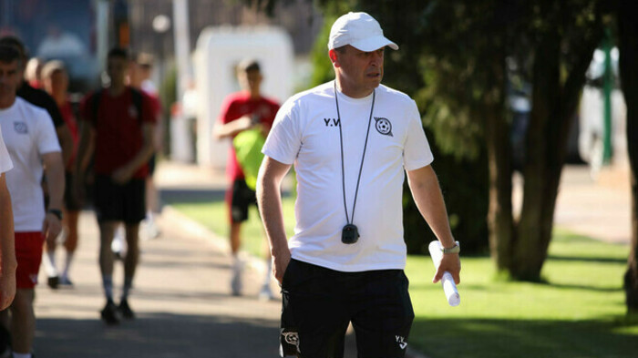 ВІДЕО. Тренер показав клас. Вернидуб забив із нульового кута на тренуванні