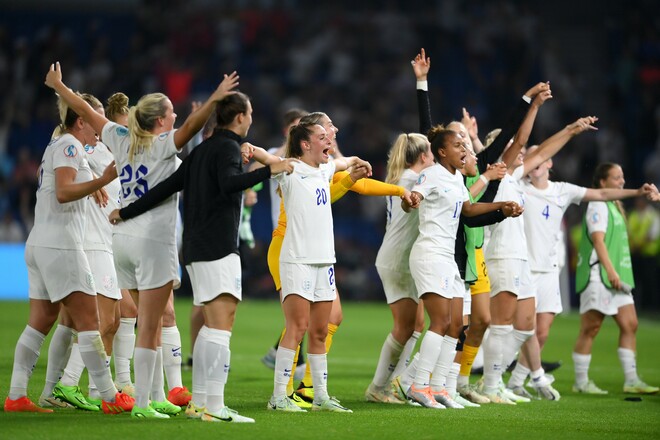 Англия обыграла Испанию в овертайме и вышла в полуфинал женского Евро-2022