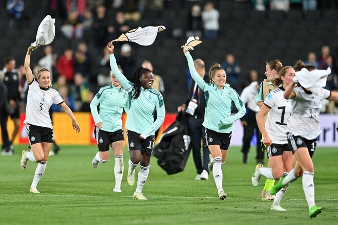 Германия обыграла Францию и вышла в финал женского Евро-2022