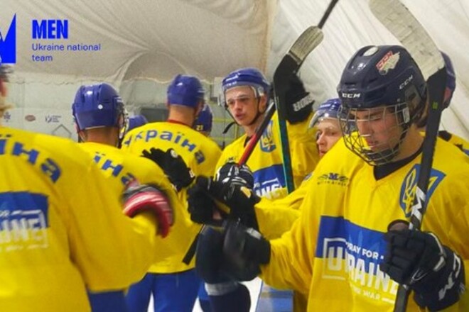 Сборная Украины продолжает сбор. Хоккеисты снова провели двусторонку