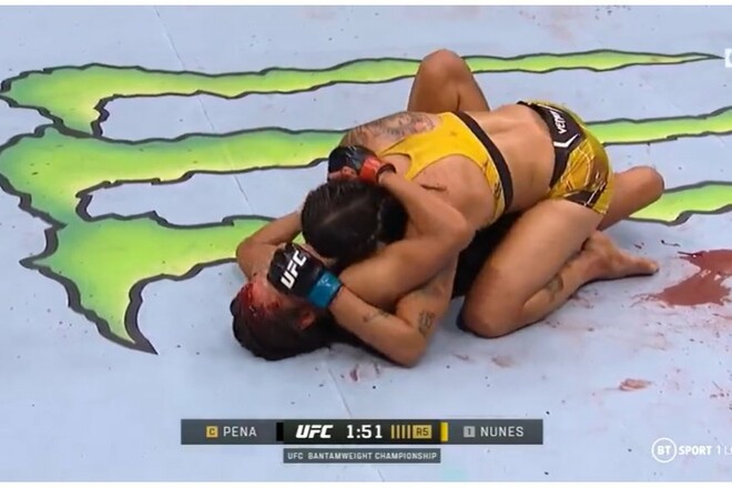 Лицо в кровь. Нуньес избила Пенью в бою-реванше и вернула себе пояс UFC
