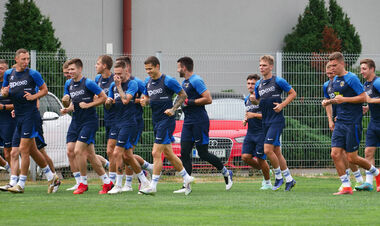 ФОТО. Стало известно, в какой форме сыграют АЕК и Днепр-1