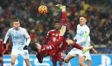 Динамо продуло Баварії, Левандовськи забив бісіклетою, Шевчук у Вересі