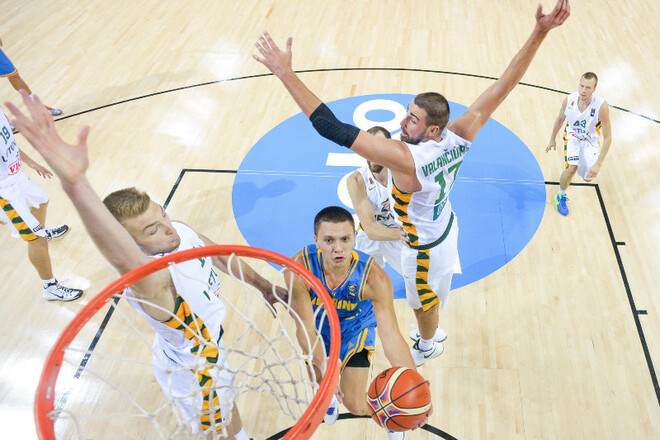 Як українські баскетболісти на чемпіонатах Європи виступали