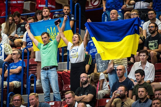 Україна обіграла Естонію, фіаско Динамо, останній матч Серени
