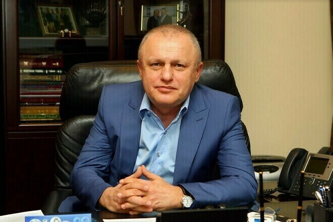 Игорь СУРКИС: «Ахметов - патриот Украины, он никуда не выезжал»