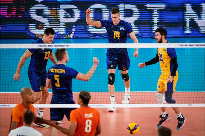 Стало відомо, коли і з ким Україна зіграє до 1/4 фіналу ЧС з волейболу