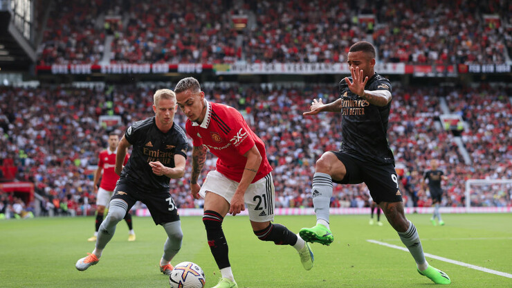 Лестер арсенал роджерс. Лутон арсенал апл. Манчестер юнайтед арсенал 4 сентября. Панини апл 22-23 ришарлисон. Лутон арсенал апл.