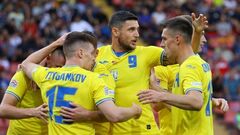 Петраков или Ребров? Игроки сборной обсудили с УАФ ситуацию с тренером