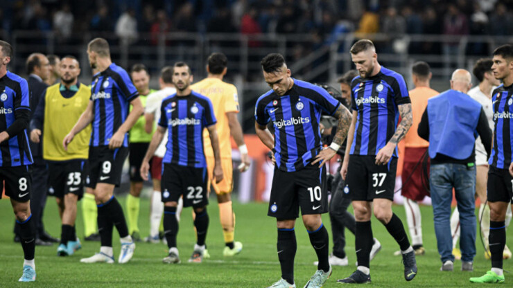 Кризисный Интер проиграл Роме, драматичная победа Милана, успех Наполи