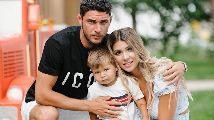 ФОТО. Гастротур не удался. Жена Яремчука попала в больницу в Лиссабоне