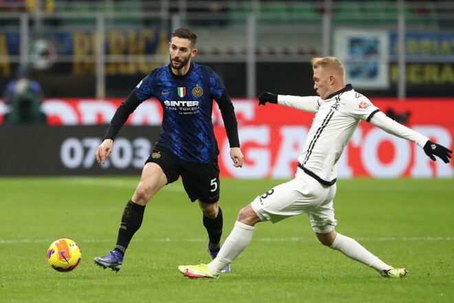 Calcio Spezia: Коваленко выглядел напуганным в матче с Интером