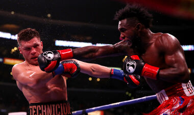 Поразка Деревянченка, Середа – чемпіон світу, Мудрик у списку збірної