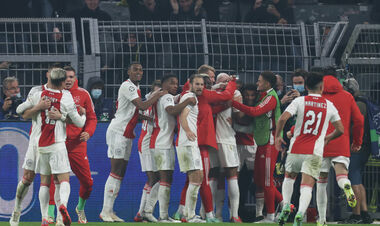 Аякс – Спортінг – 4:2. Шість перемог для Амстердама. Відео голів, огляд гри