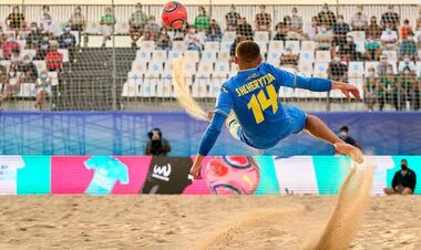 Вперше в Україні турнір пляжного футболу взимку