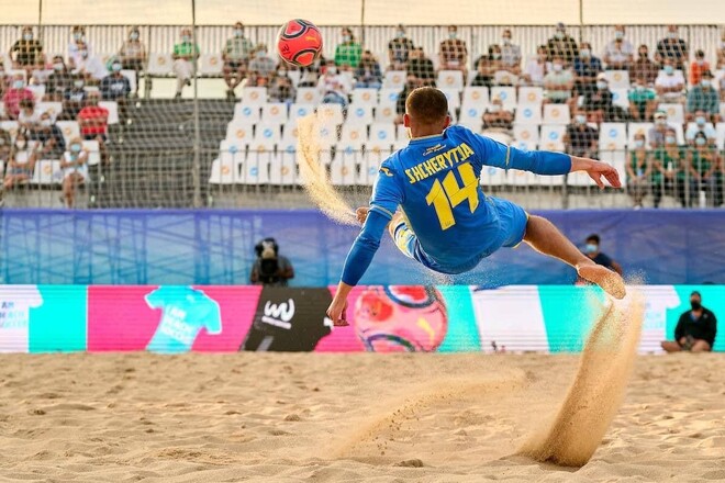 Вперше в Україні турнір пляжного футболу взимку