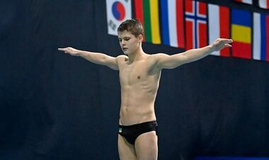 Украина взяла еще два золота на юниорском ЧМ по прыжкам в воду в Киеве