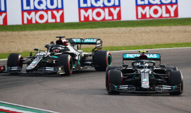 Мерседес выиграл 8-й подряд Кубок конструкторов. Это рекорд