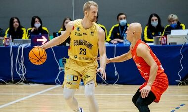Будивельник уверенно переиграл Кривбасс, Мавпы выиграли битву аутсайдеров