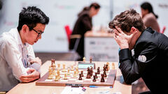 17-летний узбек победил Карлсена и Непомнящего на ЧМ по быстрым шахматам