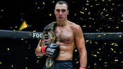 Календарь боев украинцев 2022 в MMA: Амосов, Мороз, Крыкля и другие