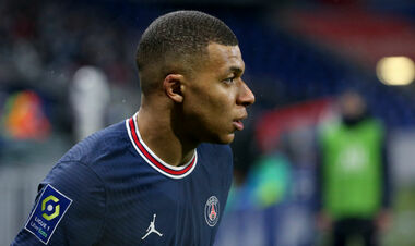 ПСЖ запропонує Мбаппе короткостроковий контракт
