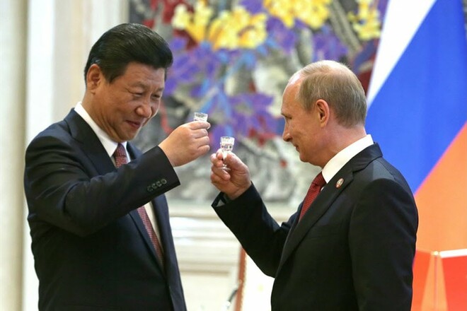 Bloomberg: Глава КНР попросил Путина не нападать на Украину во время ОИ