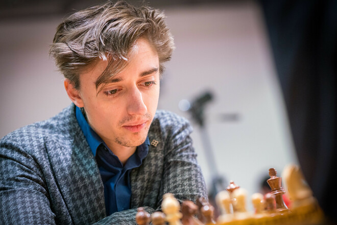 Российскому гроссмейстеру засчитали техпоражение за отказ играть в маске