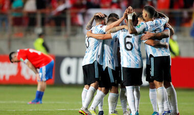 Аргентина без Месси одержала победу над Чили