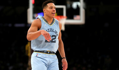 Игрок Мемфиса закончил игру со статистикой 2-2-2-2-2 в матче 02.02.2022