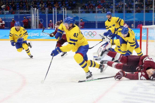 Было не так уж просто. Швеция открыла Олимпиаду победой над Латвией