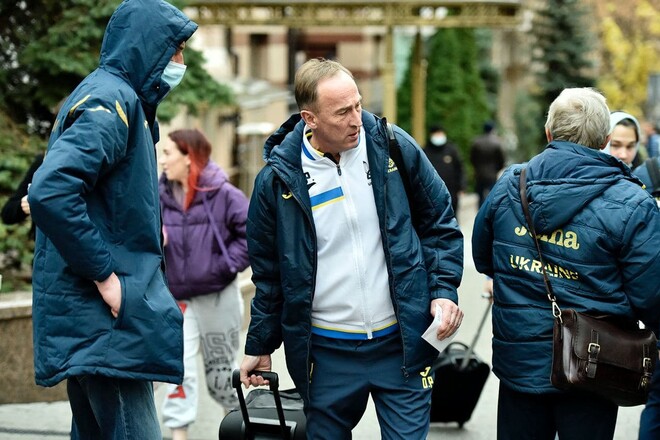 ФОТО. Два дня до матча. Сборная Украины отправилась в Одессу