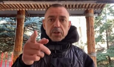 Міхалок – військовим Білорусі: «Біжіть, бл*дь, у ліси. Сидіть удома бухайте