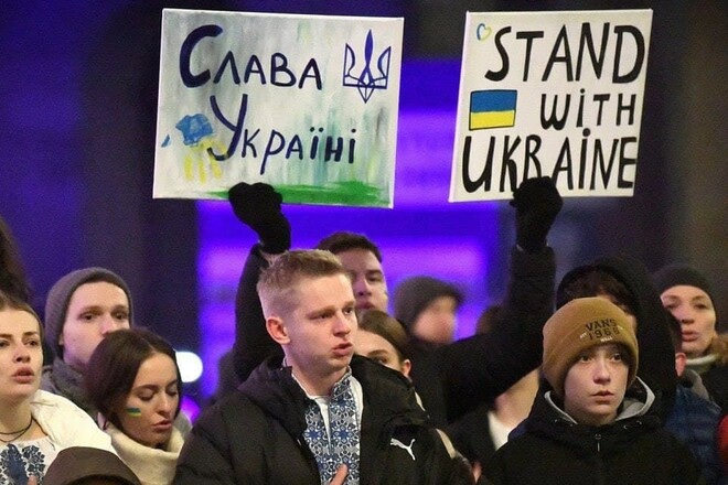ФОТО. Александр Зинченко принял участие в митинге в поддержку Украины