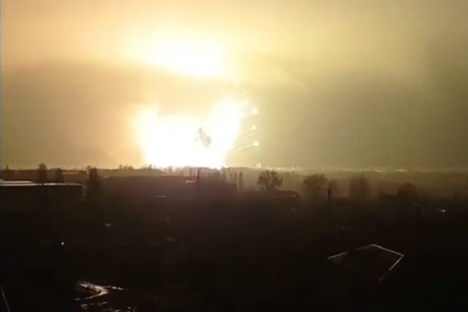 ВИДЕО. Оккупанты нанесли удар крылатой ракетой по Чугуевскому аэродрому