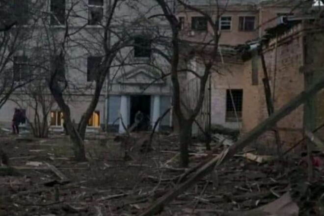Российские оккупанты разбомбили семейный дом легендарного баскетболиста
