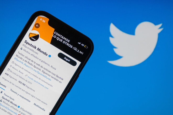 Росіянам відключили Twitter. Що вони не роблять, не йдуть справи