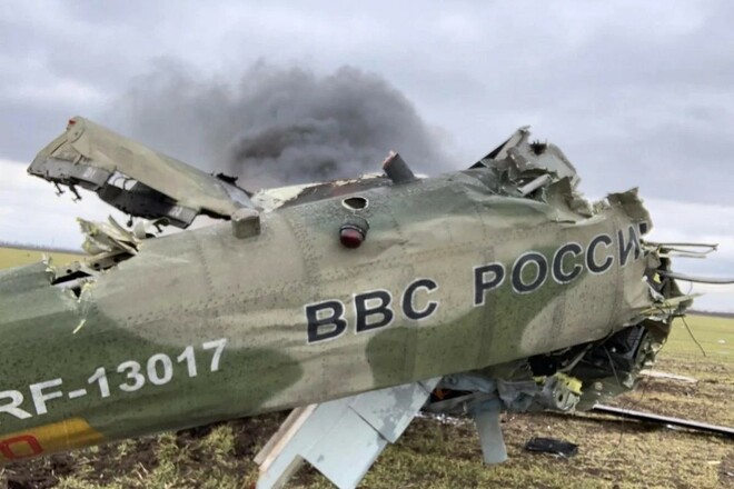 Збито російський літак в Одесі, в Миколаєві знищили 4 гвинтокрили ворога!