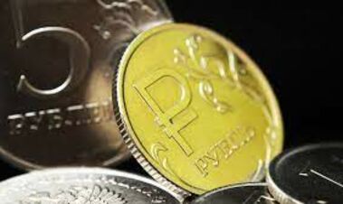 Рубль полетів у прірву, орки розбомбили хлібозавод, Росія йде до Лозанни