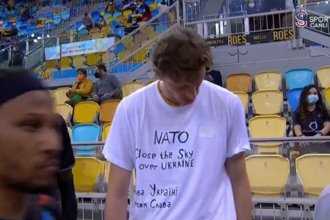 «Закройте небо над Украиной»: Пустовой провел лучший матч за Гран Канарию